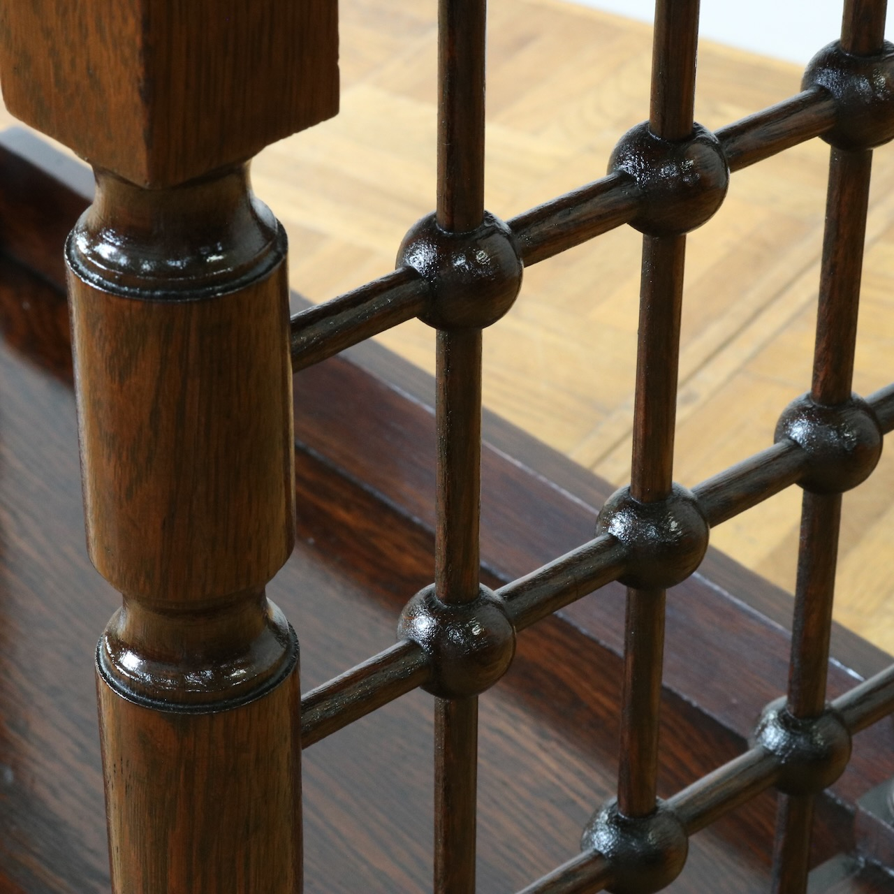 サイドテーブル