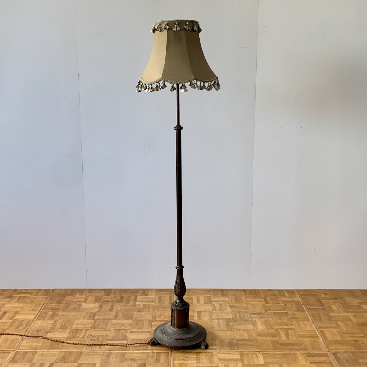 フロアスタンド