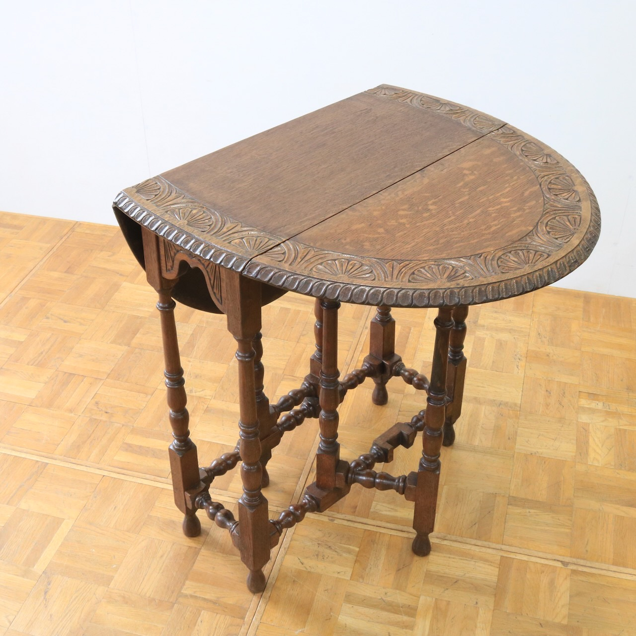 ゲートレッグテーブル