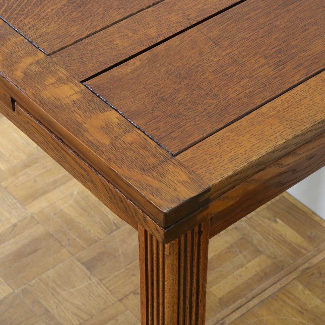 ドローリーフテーブル