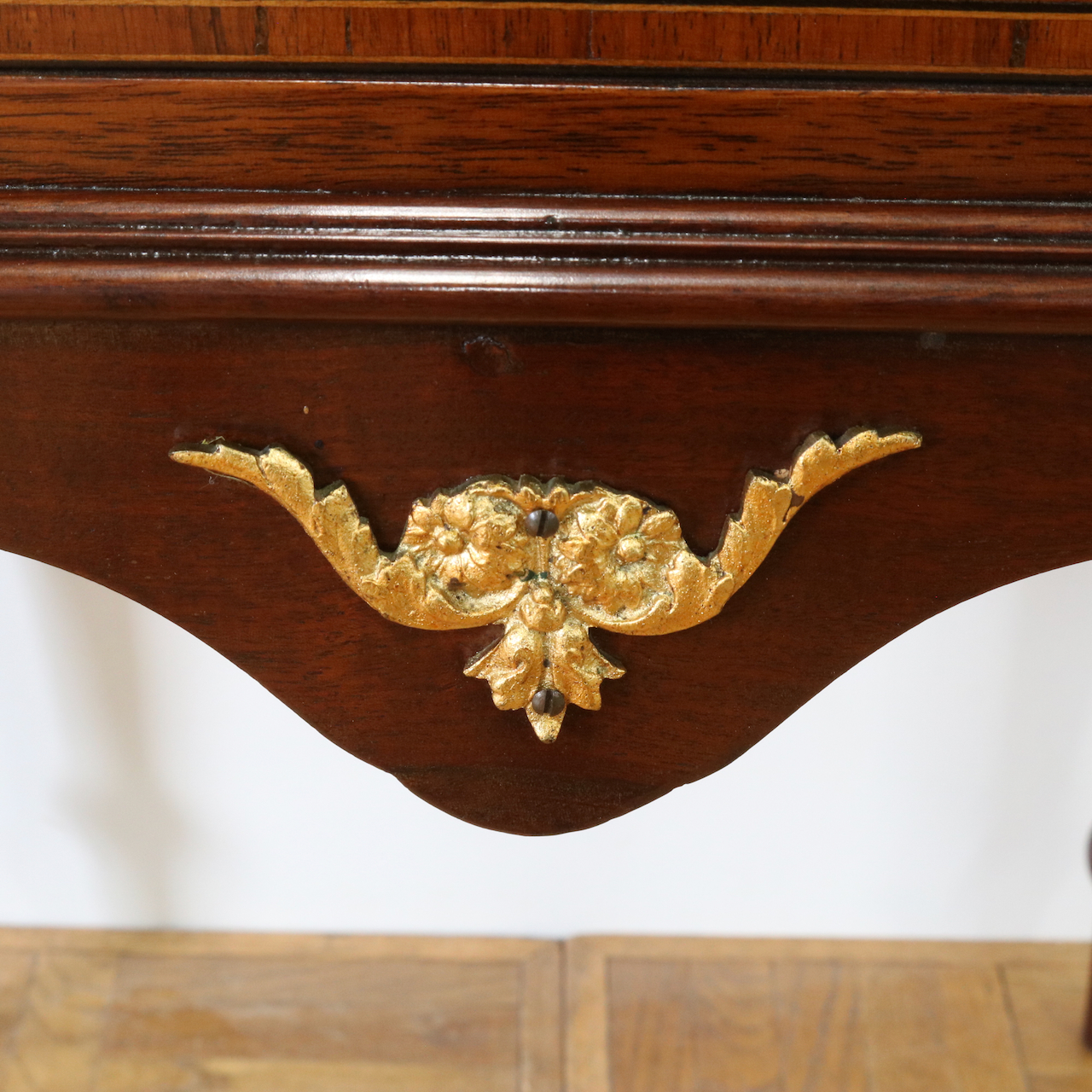 チェストオブドロワーズ