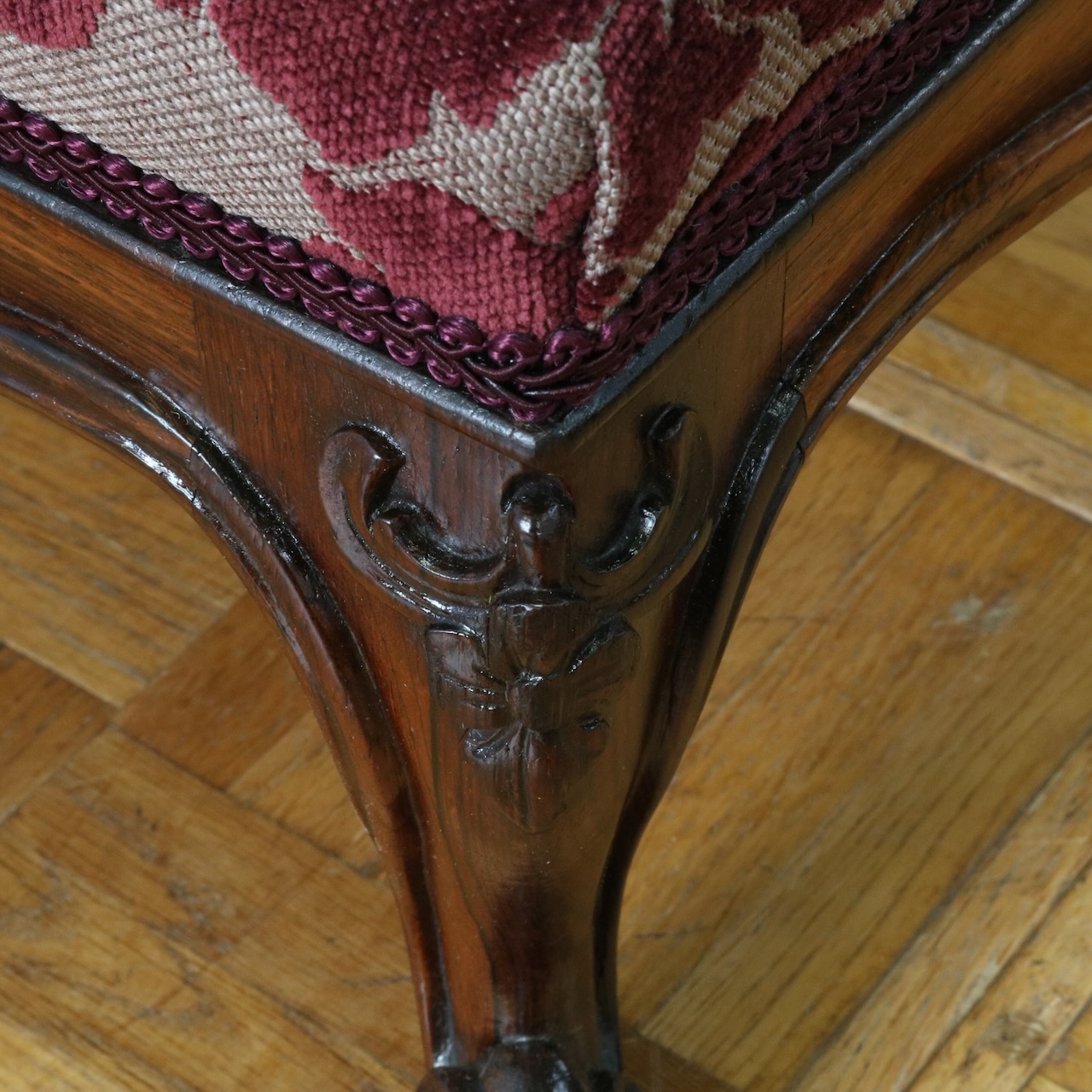 フットスツール