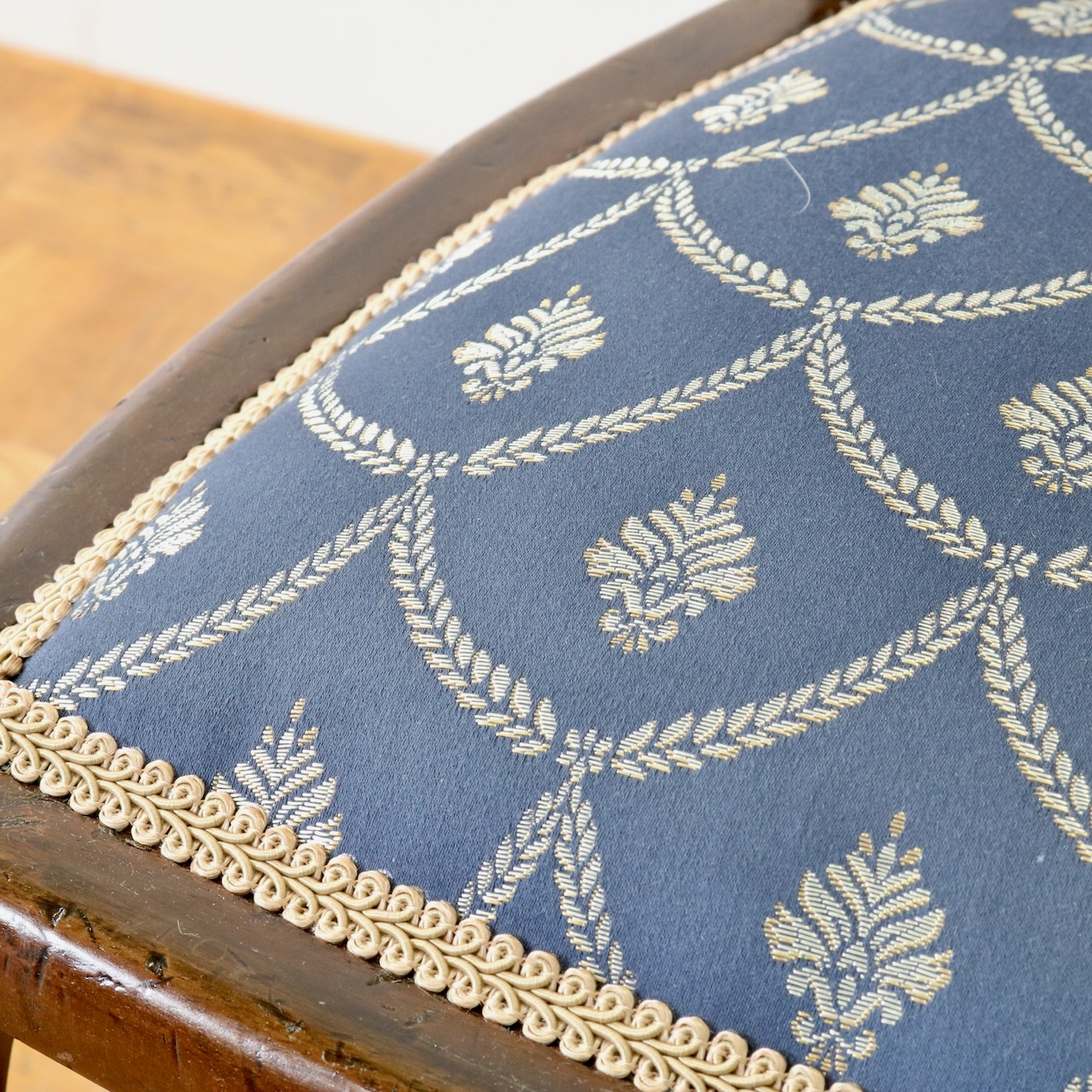 サイドチェアー