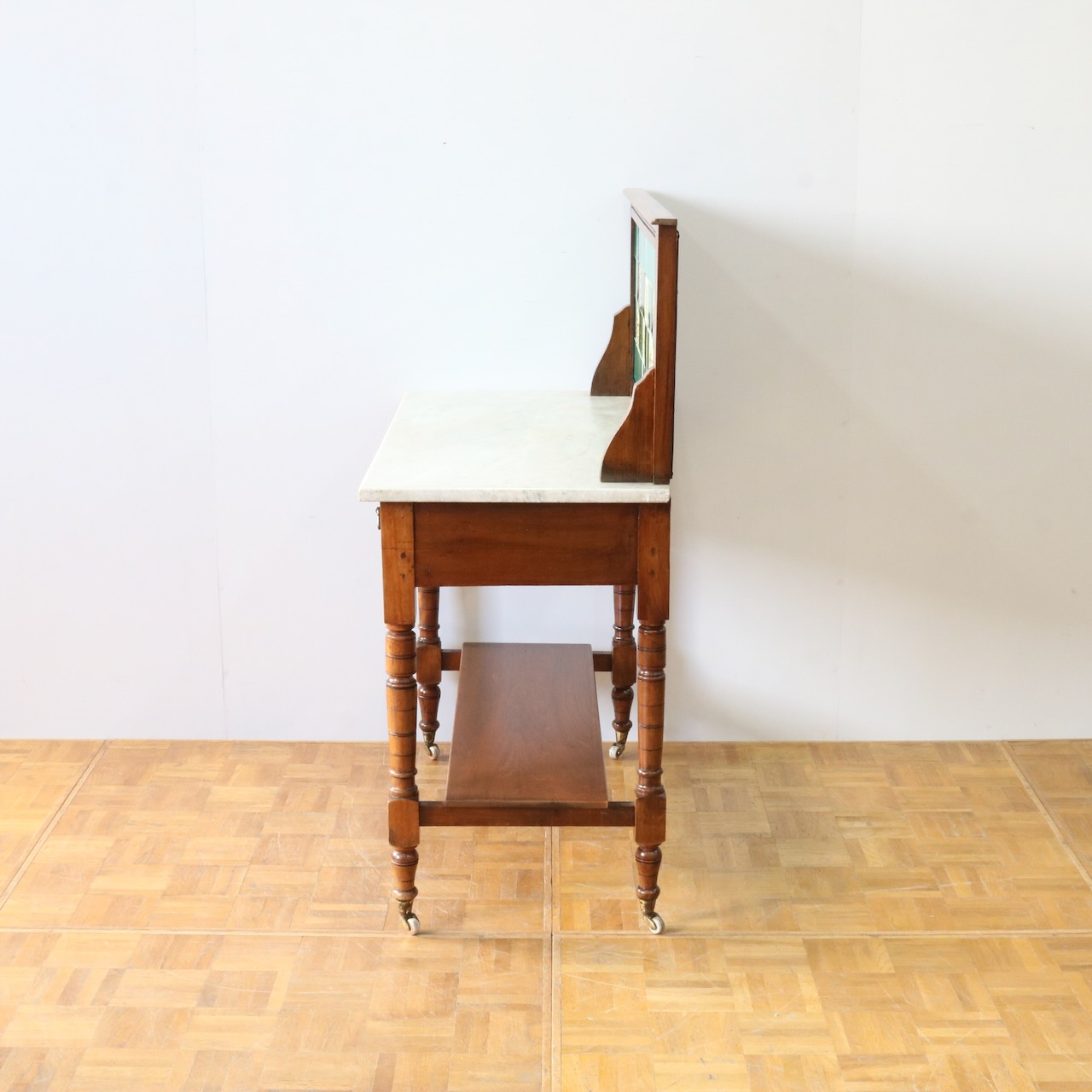 ウォッシュハンドスタンド