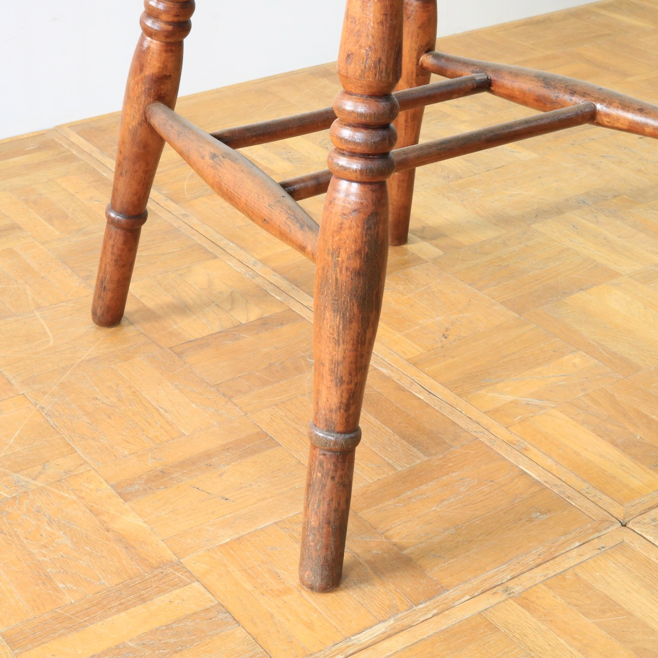 キッチンチェアー