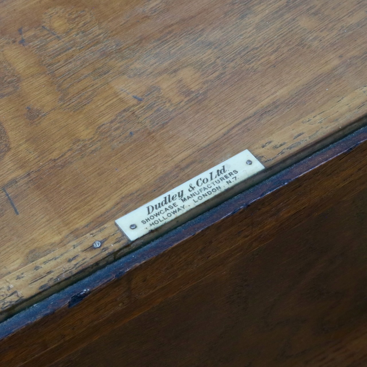 ショップキャビネット