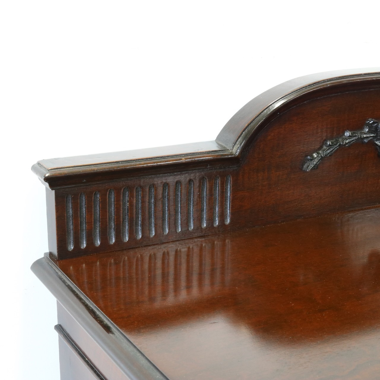 グラスキャビネット