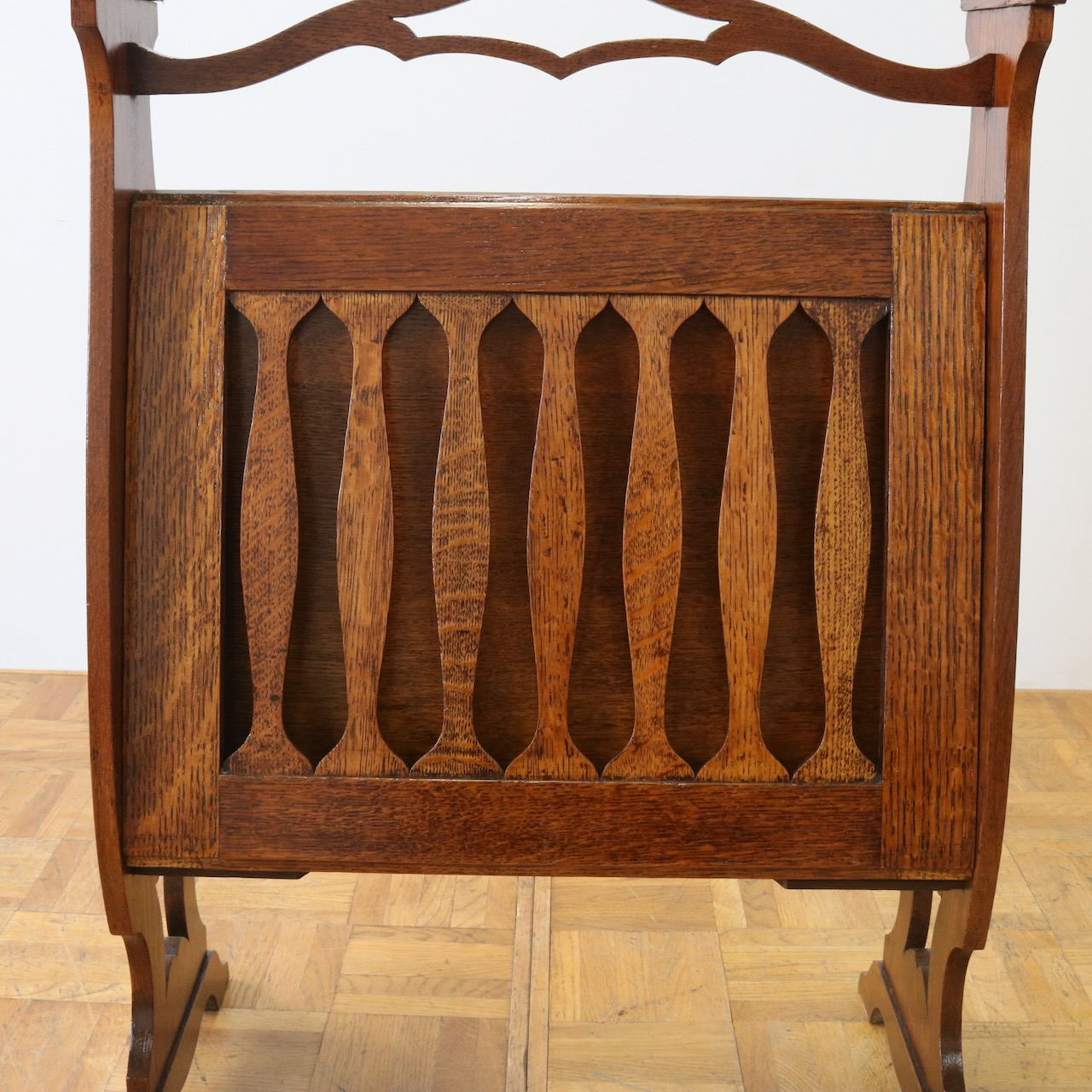 マガジンラック