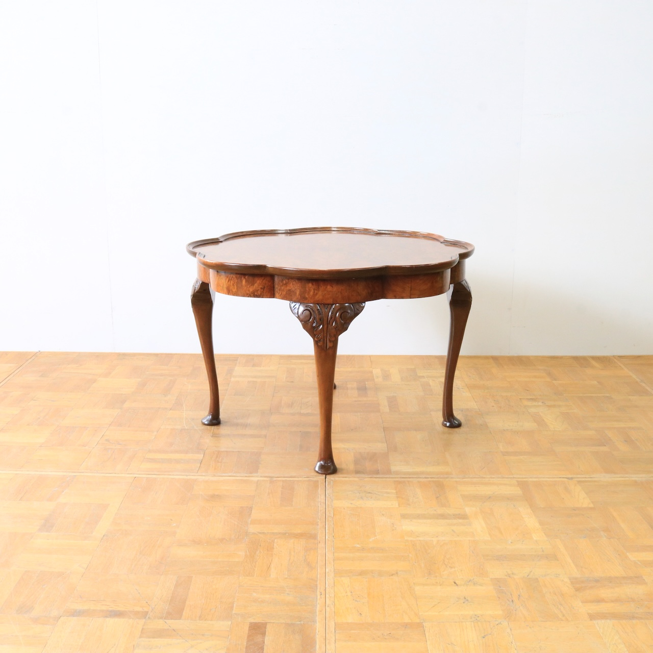 コーヒーテーブル