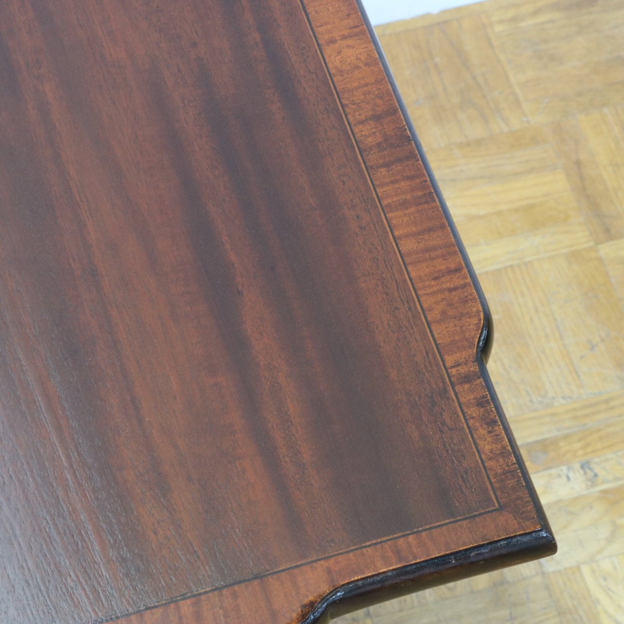 ゲートレッグテーブル