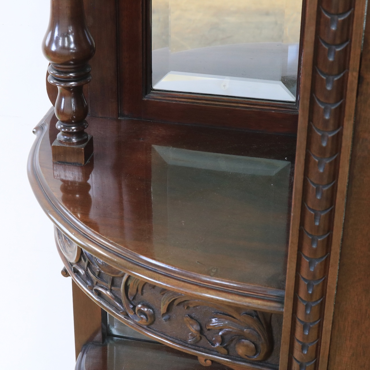 パーラーキャビネット