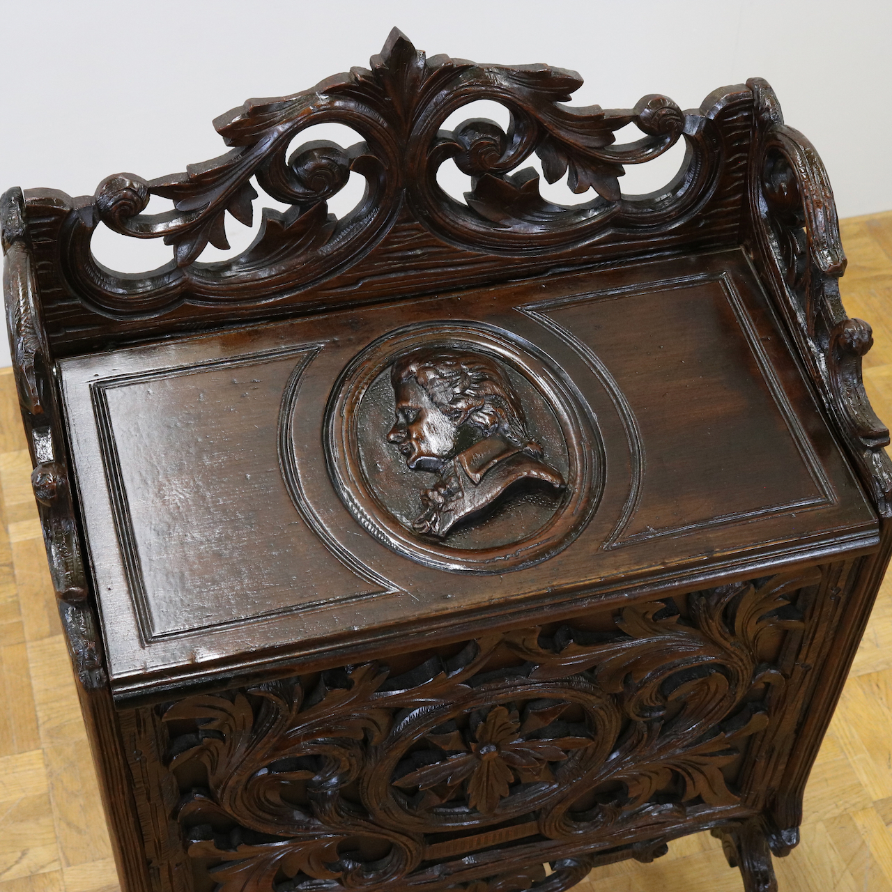 マガジンラック