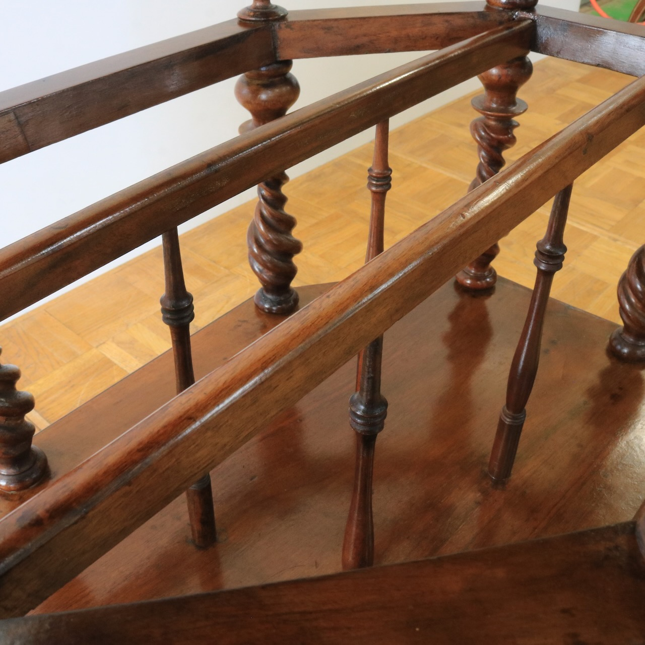 マガジンラック