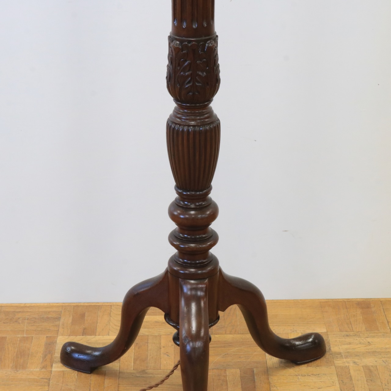 フロアスタンド