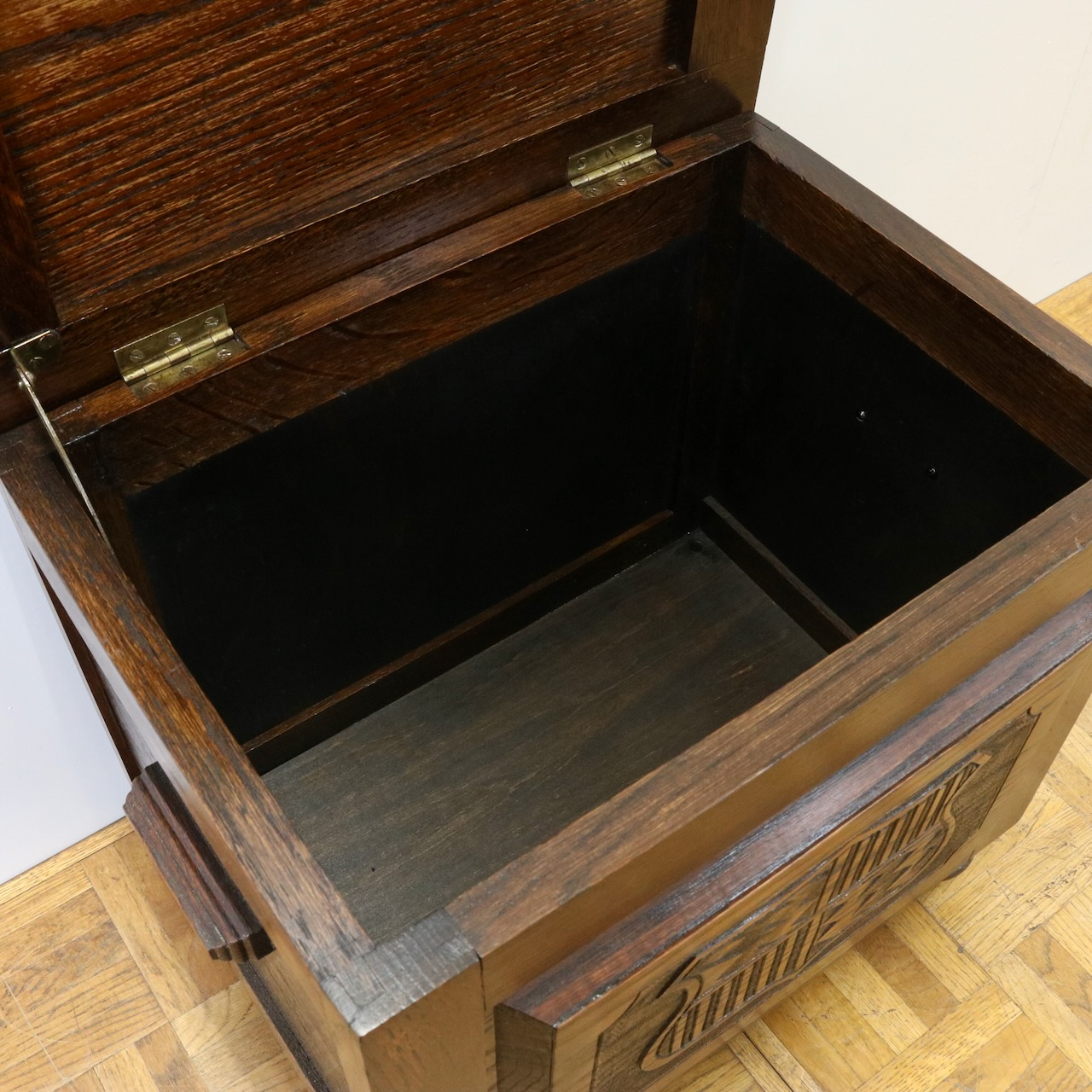 ブランケットボックス