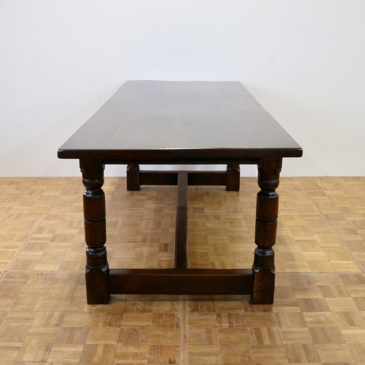 ダイニングテーブル