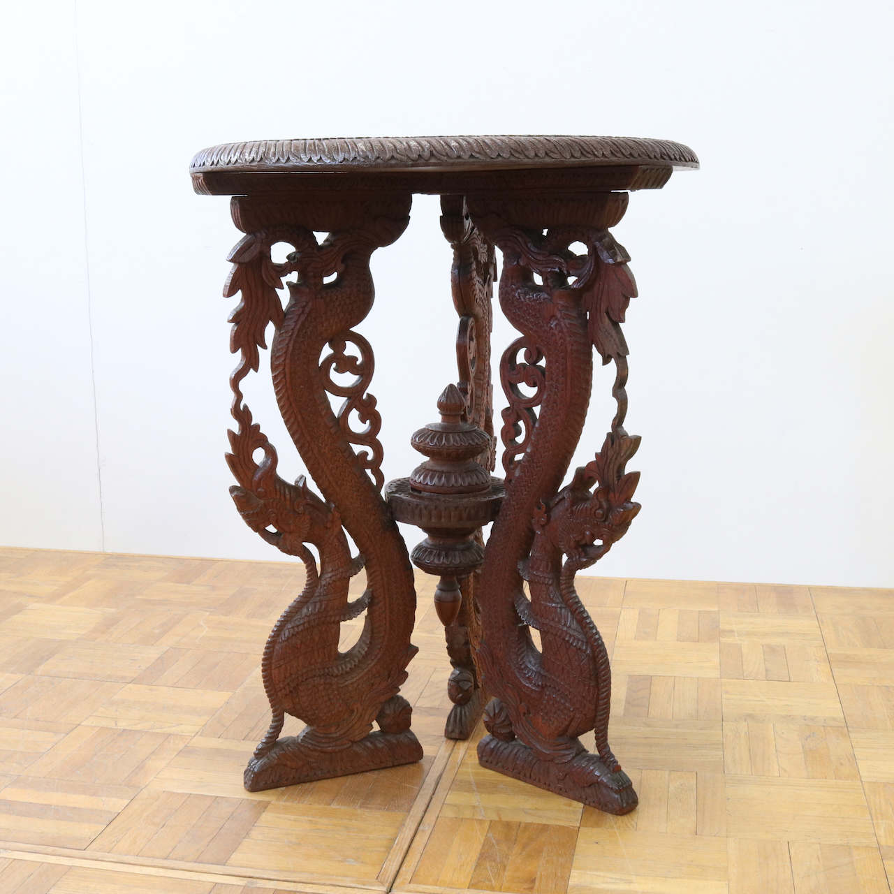 オケージョナルテーブル