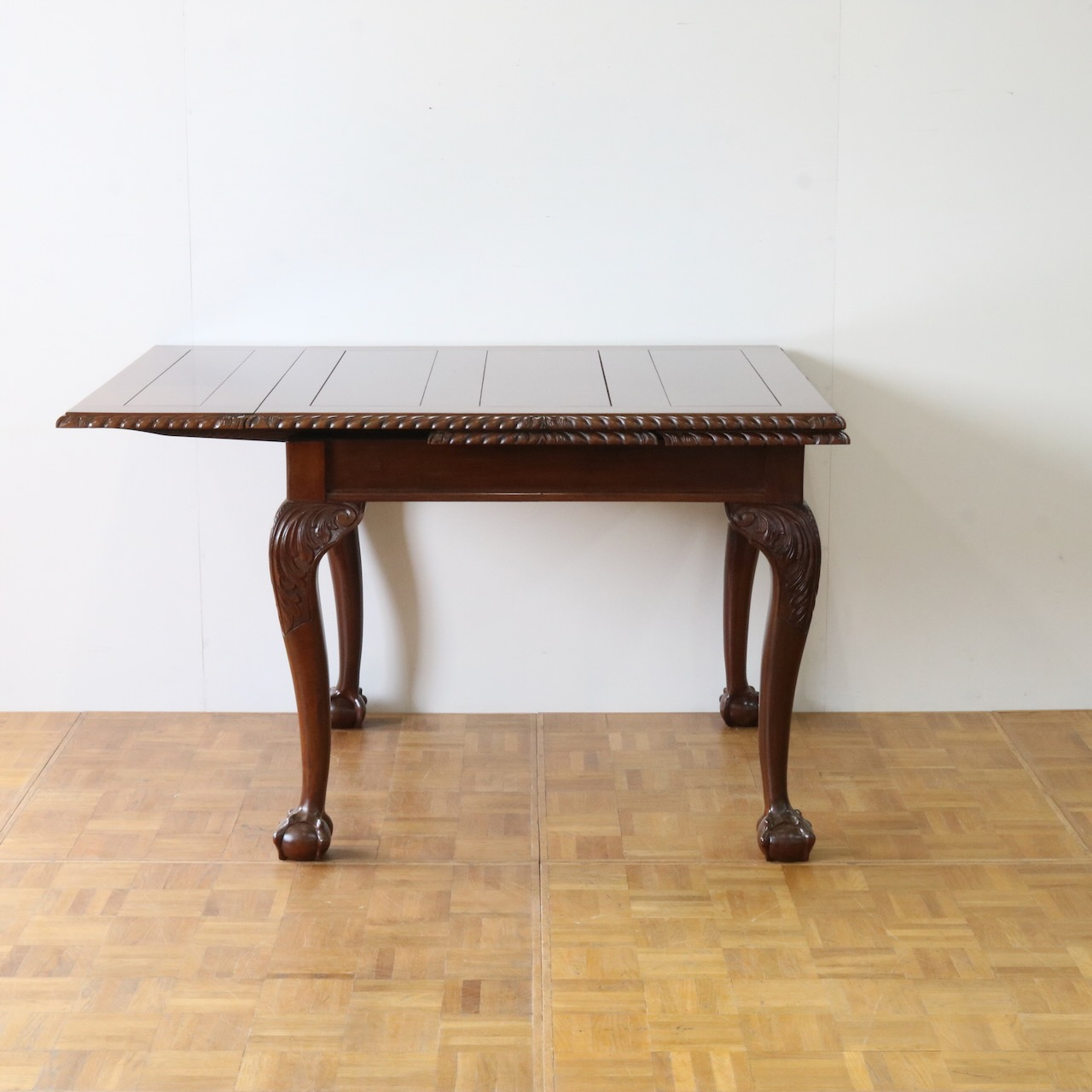 ドローリーフテーブル