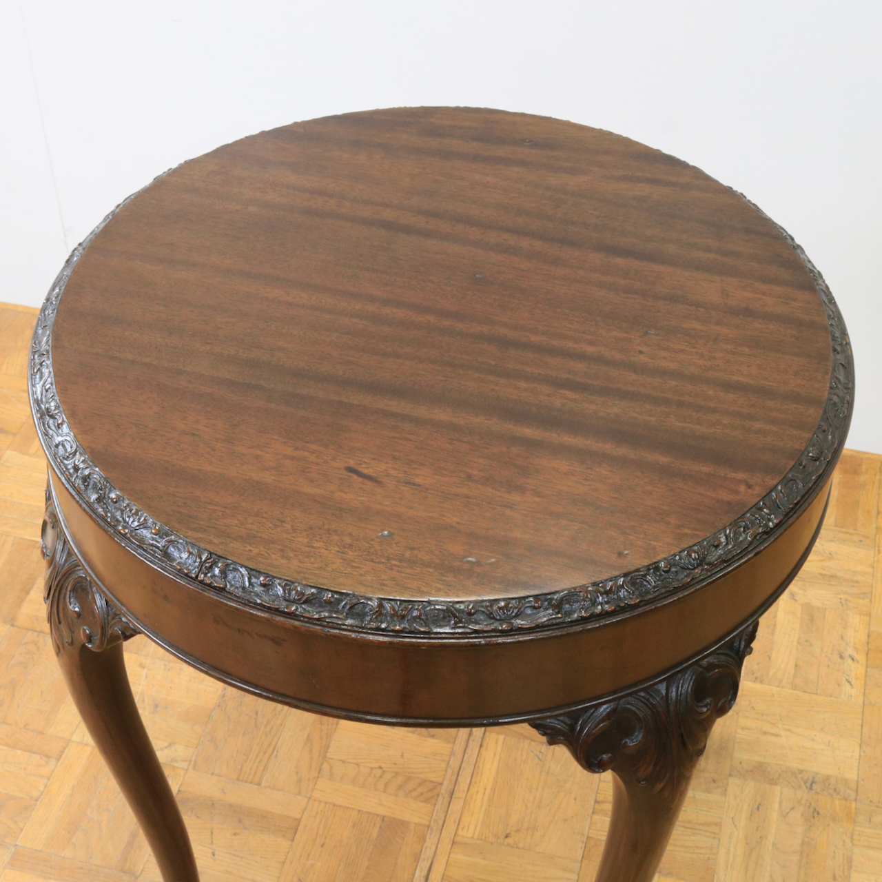 ティーテーブル