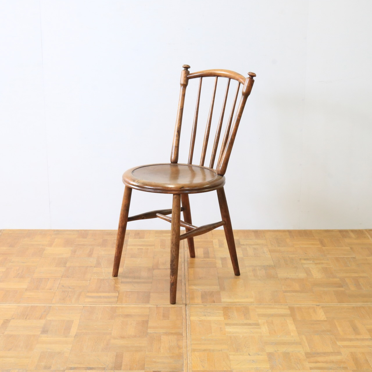 ベントウッドチェアー