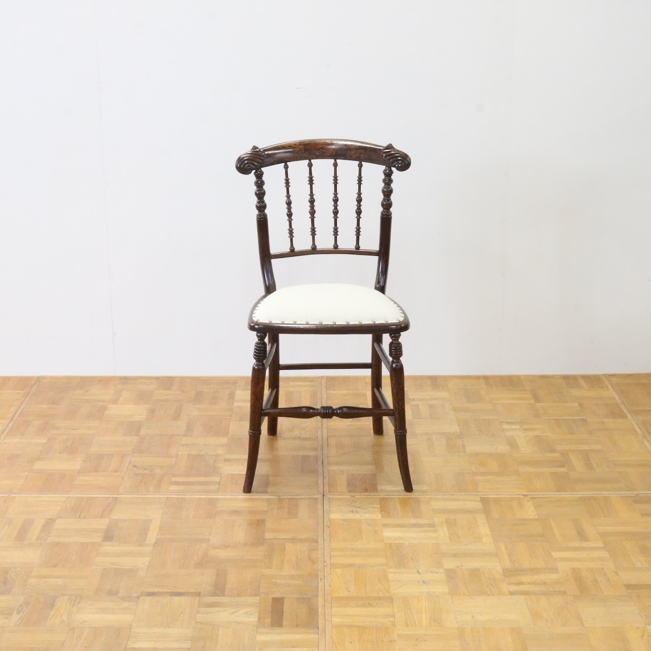 サイドチェアー