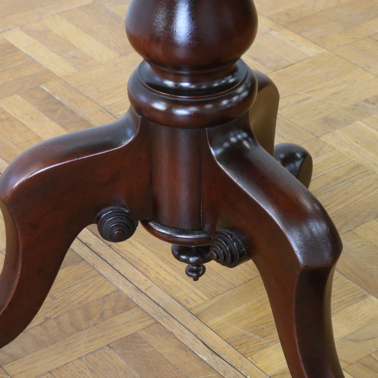 オケージョナルテーブル