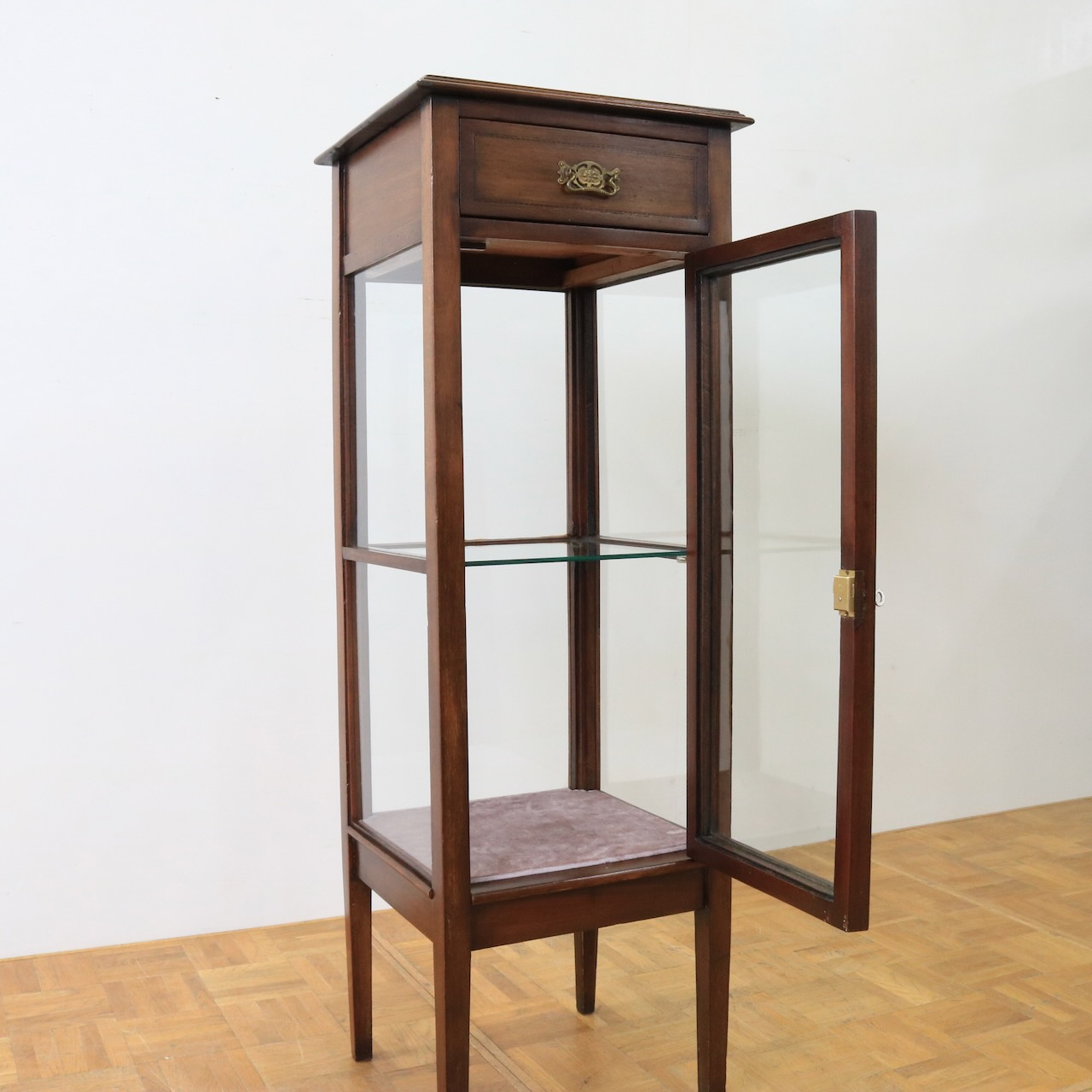 ショップキャビネット