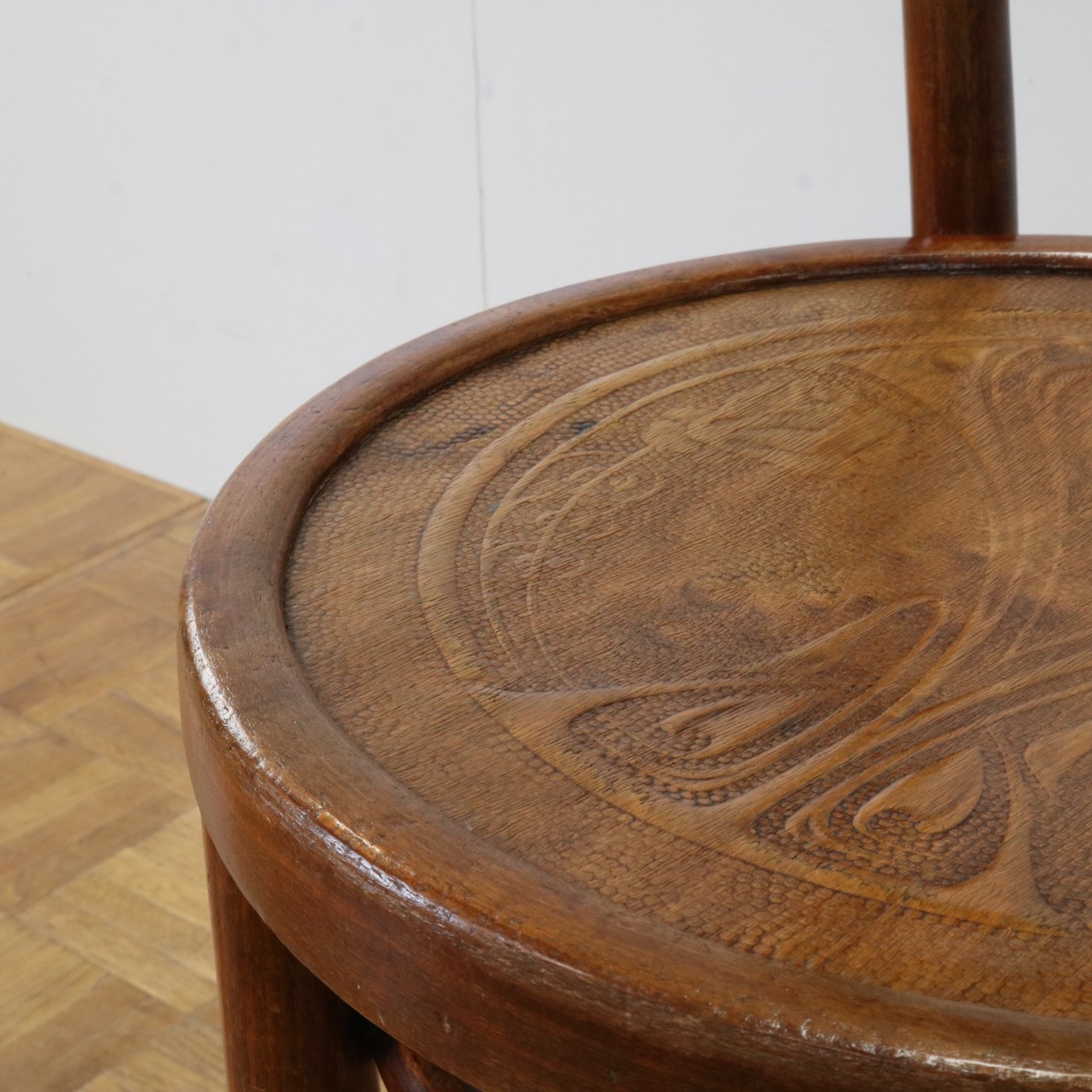 ベントウッドチェアー