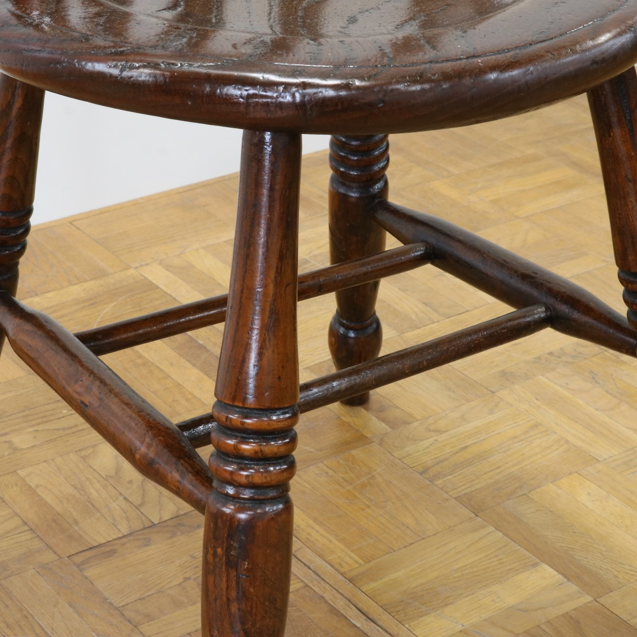 キッチンチェアー