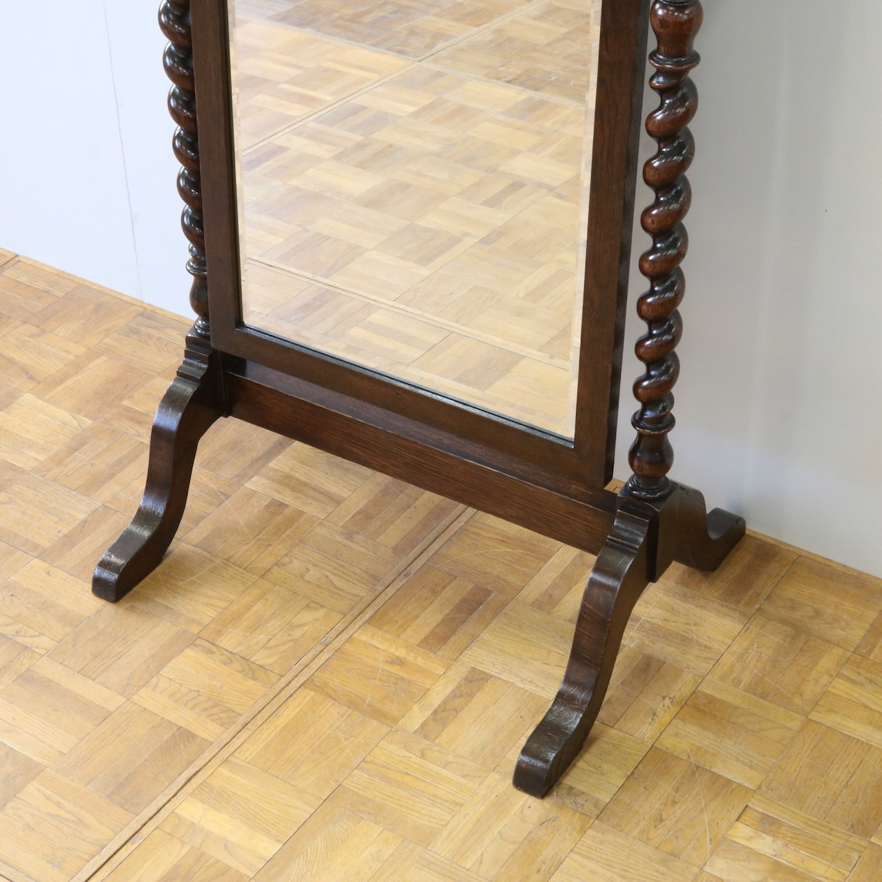 シュバルミラー