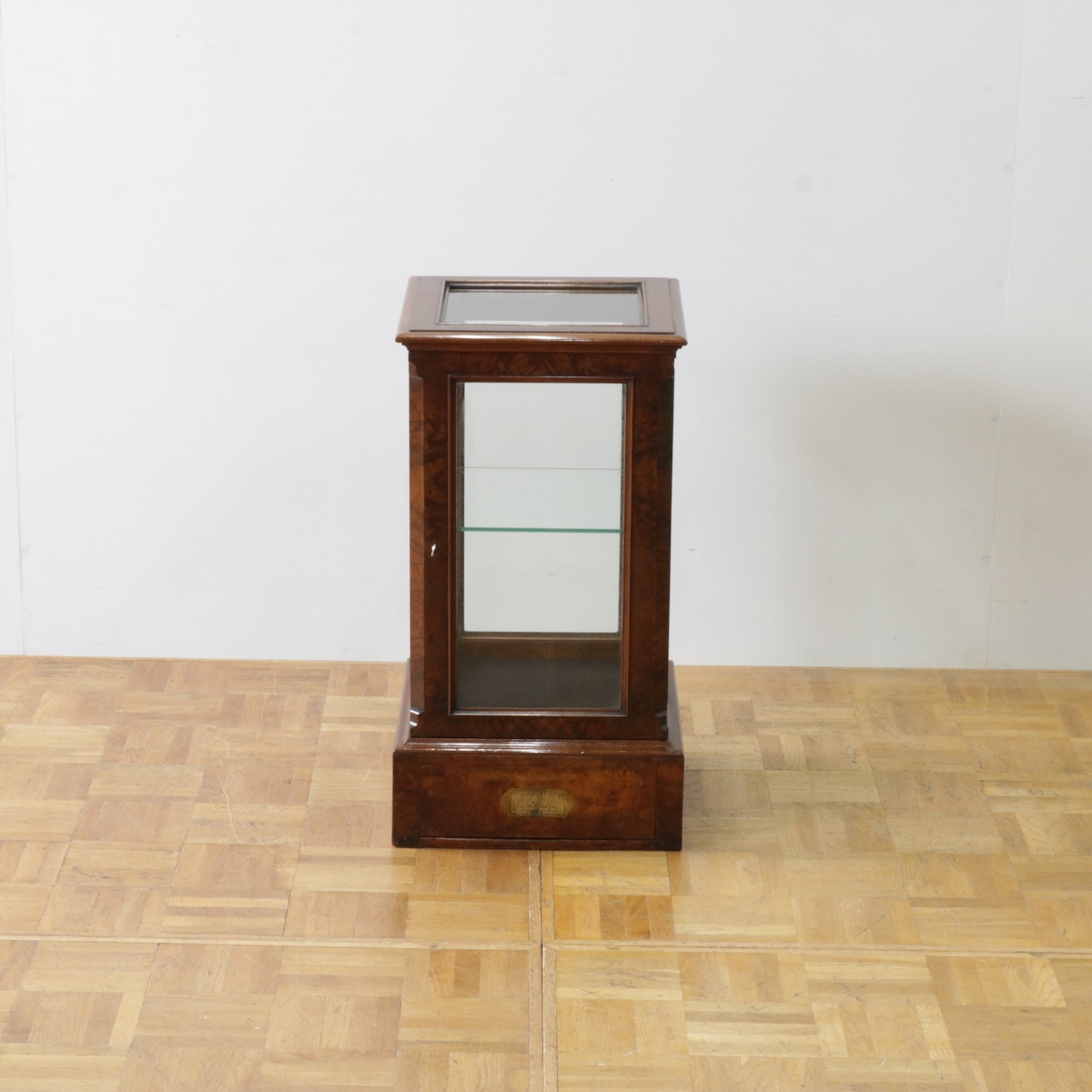 ショップキャビネット