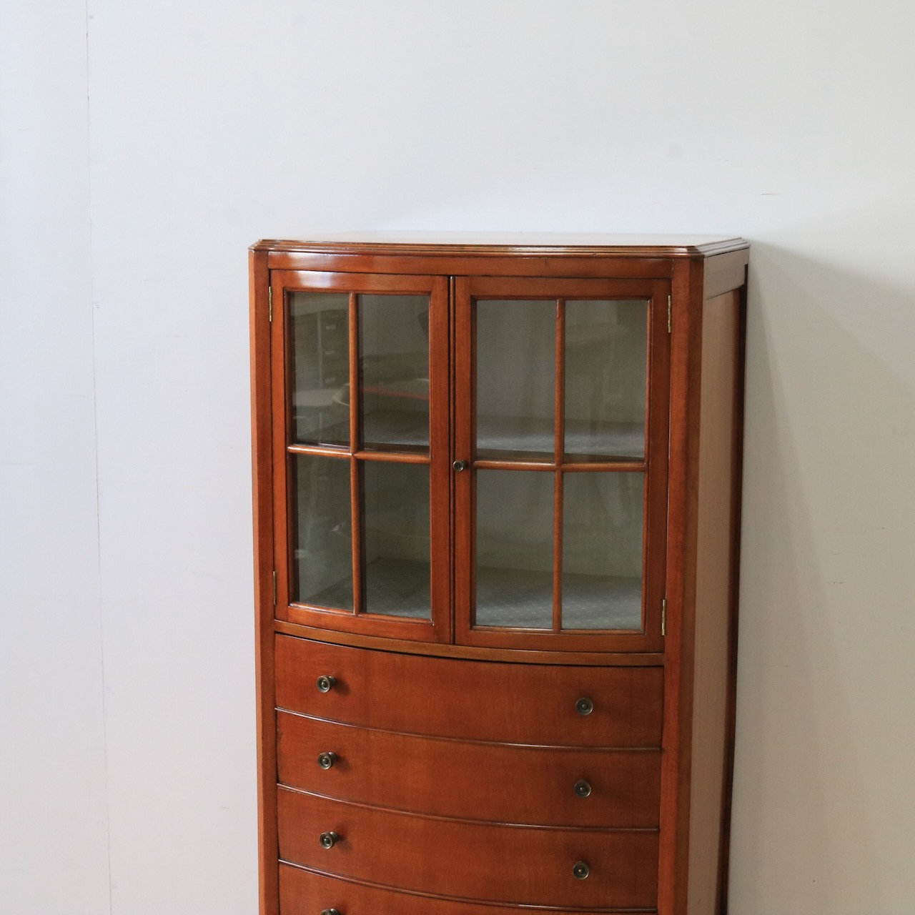 ミュージックキャビネット