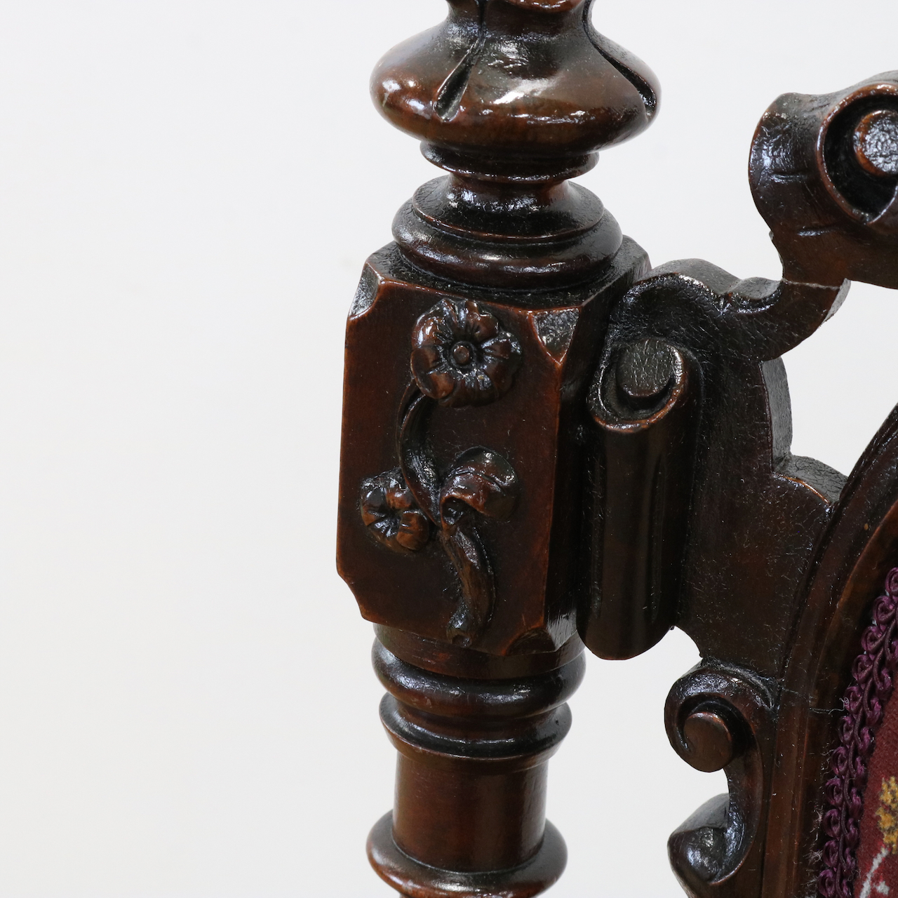 ナーシングチェアー