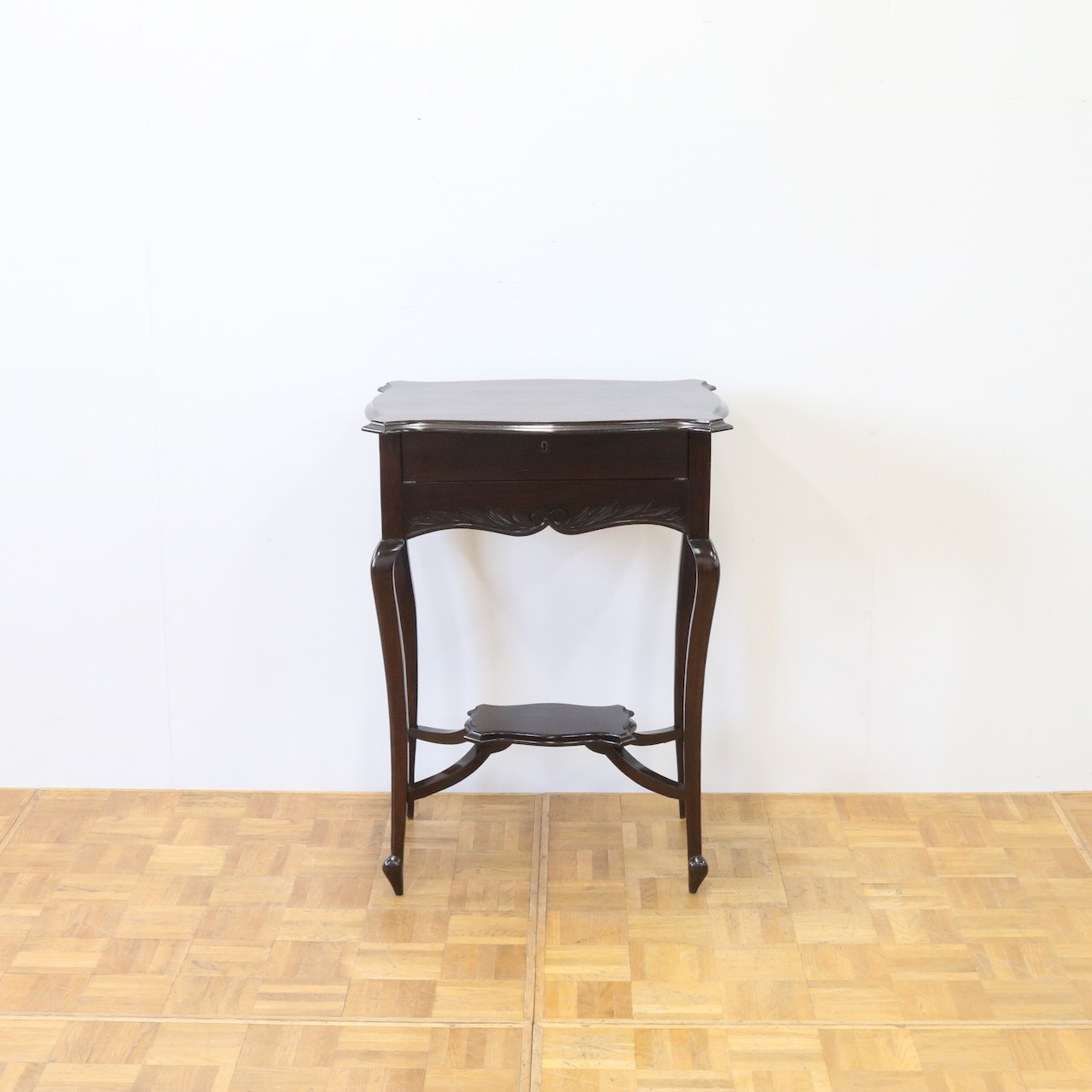 ライティングデスク