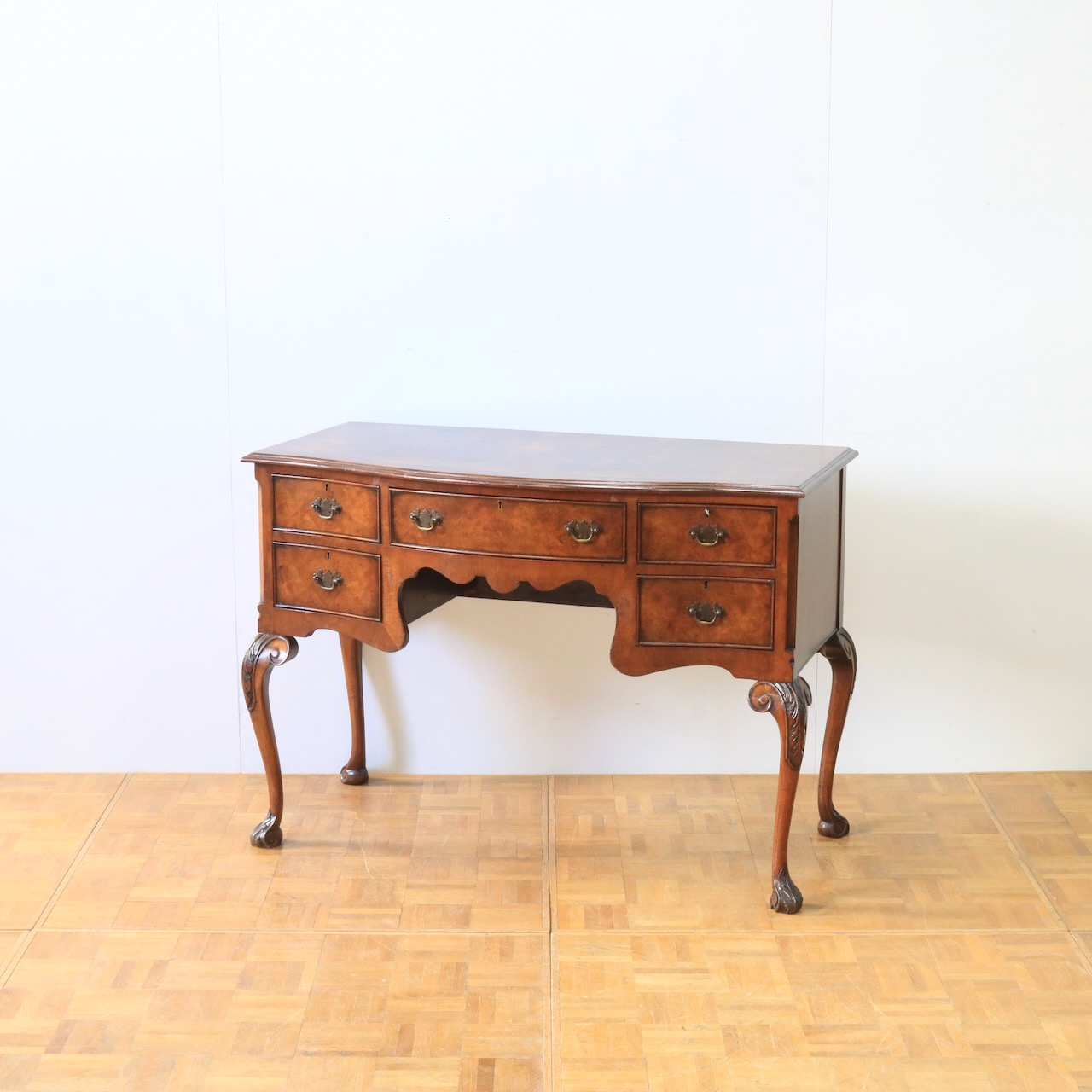 ライティングデスク