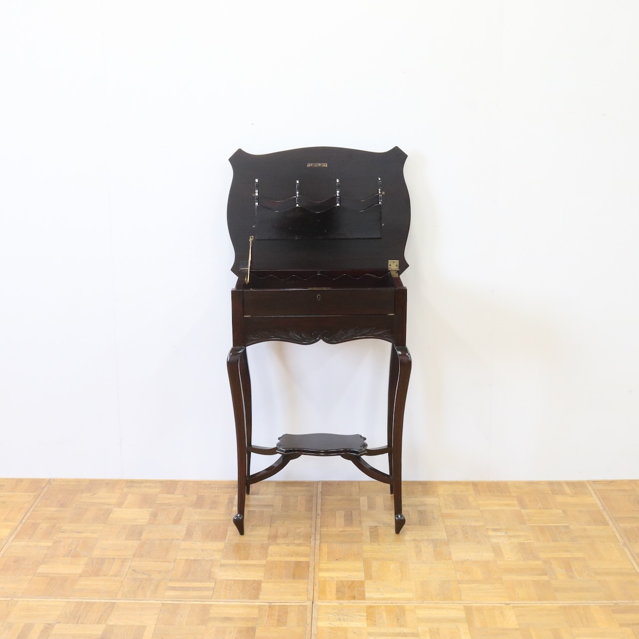 ライティングデスク