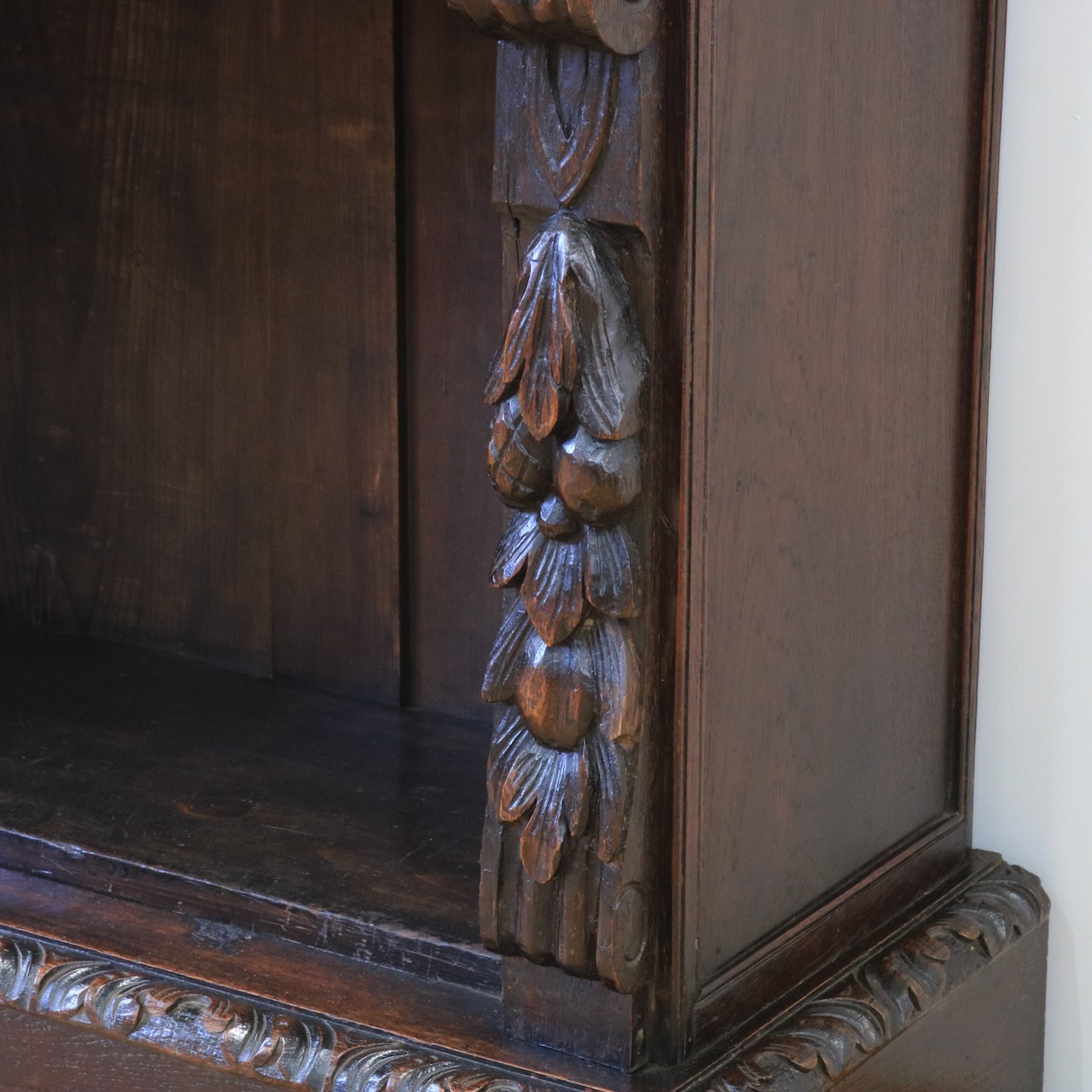 ブックシェルフ