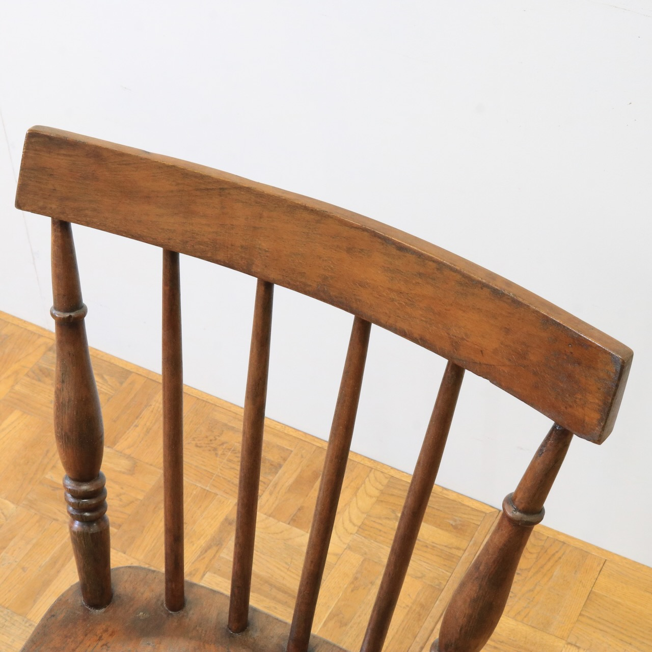 キッチンチェアー