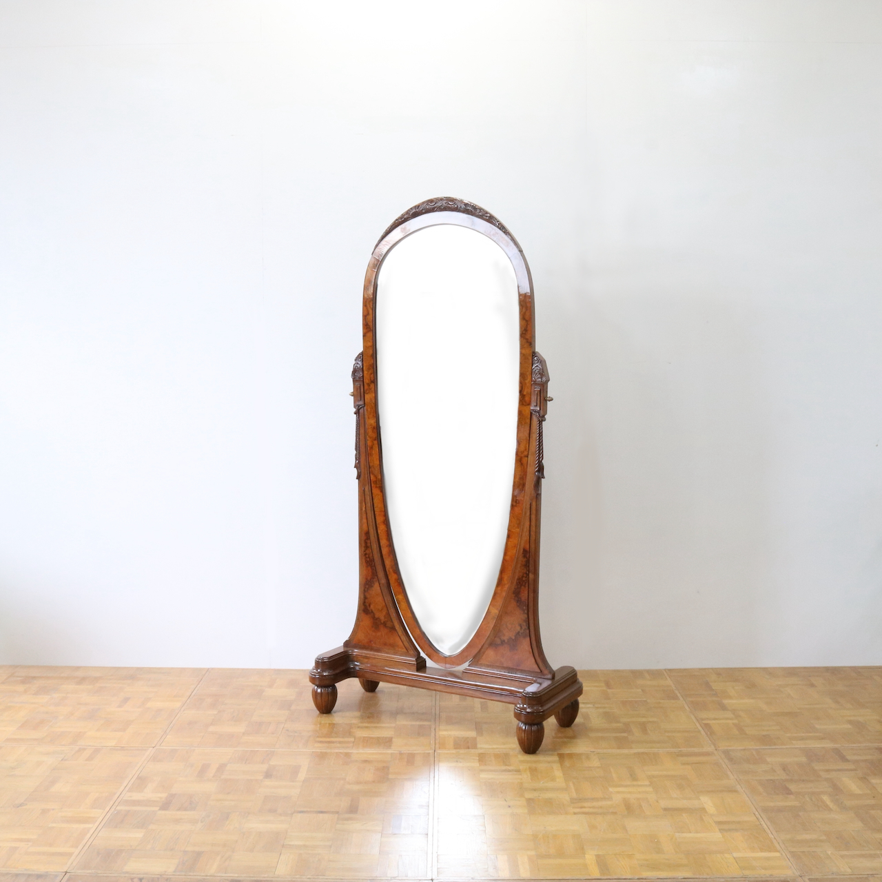 シュバルミラー