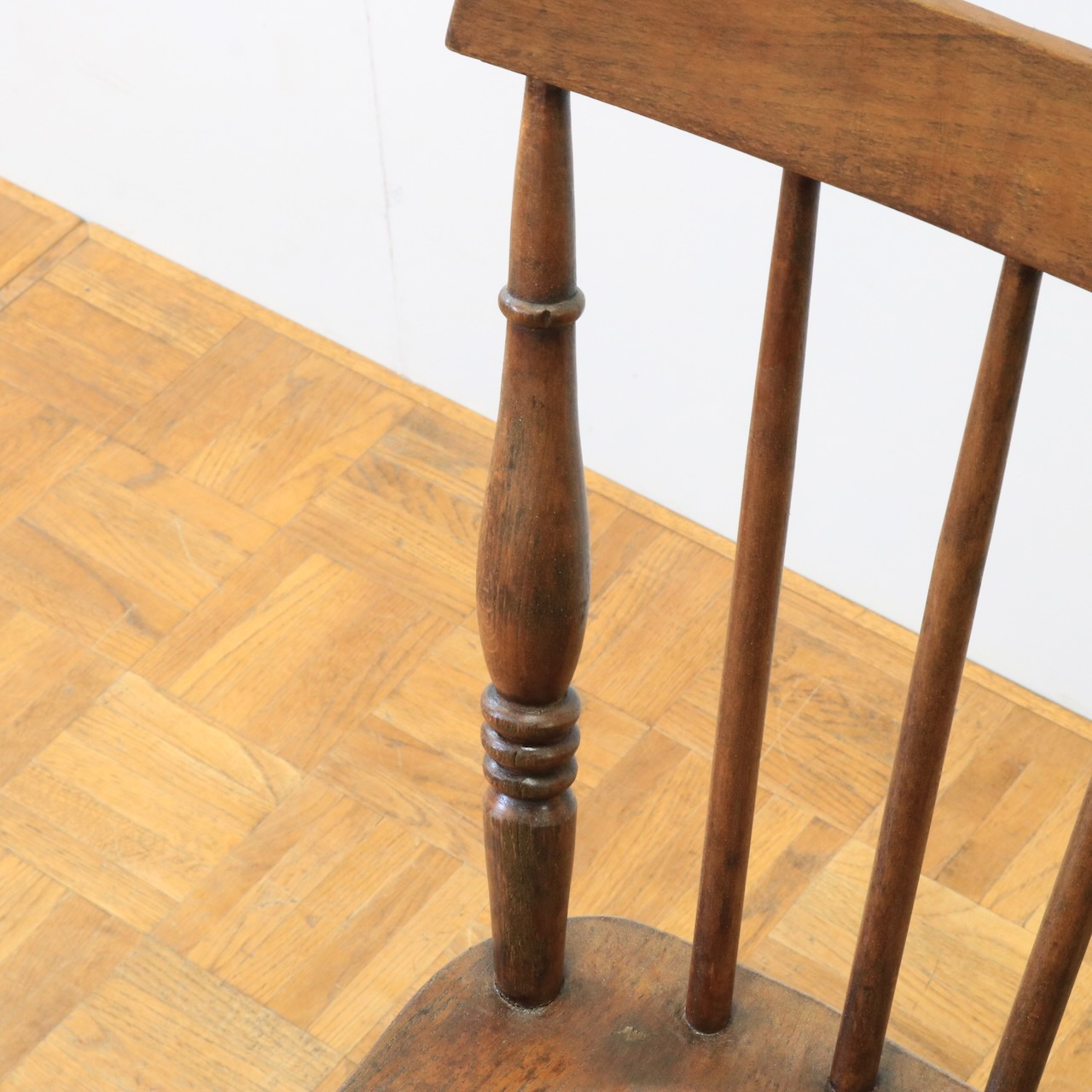 キッチンチェアー