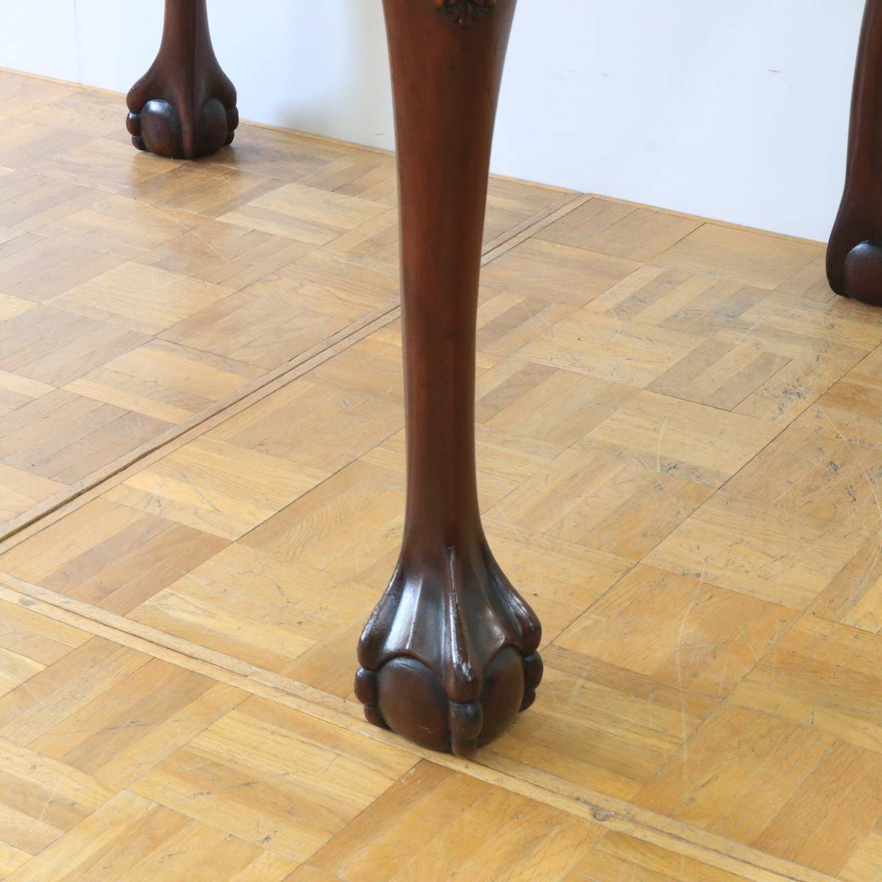 ドローリーフテーブル