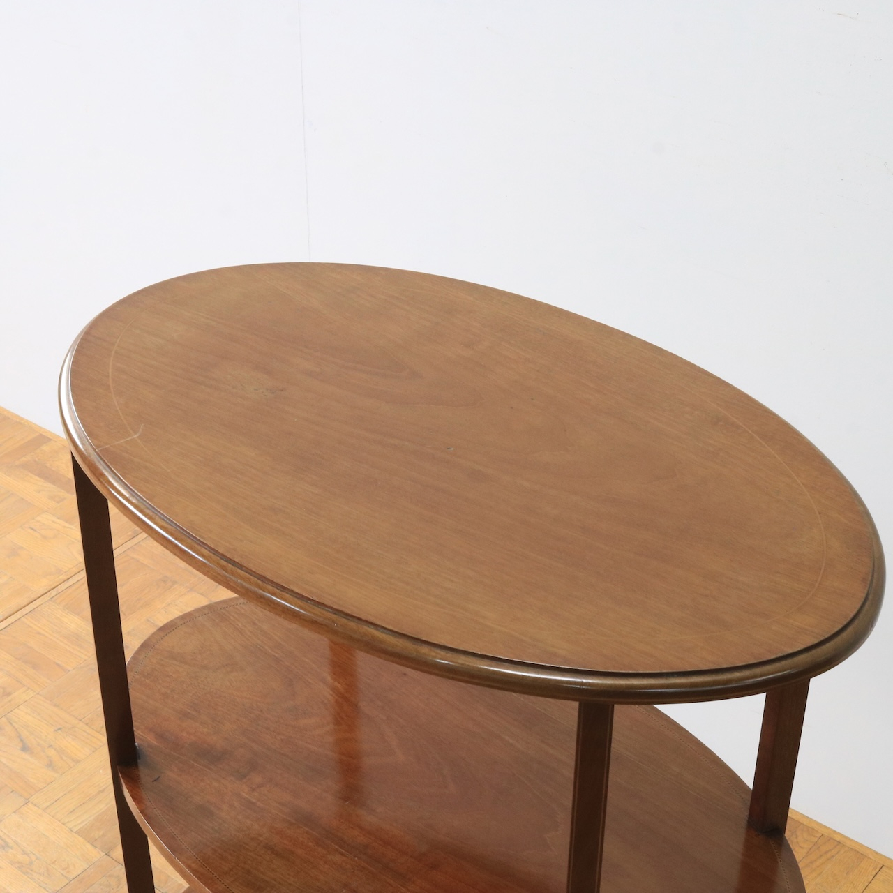 サイドテーブル