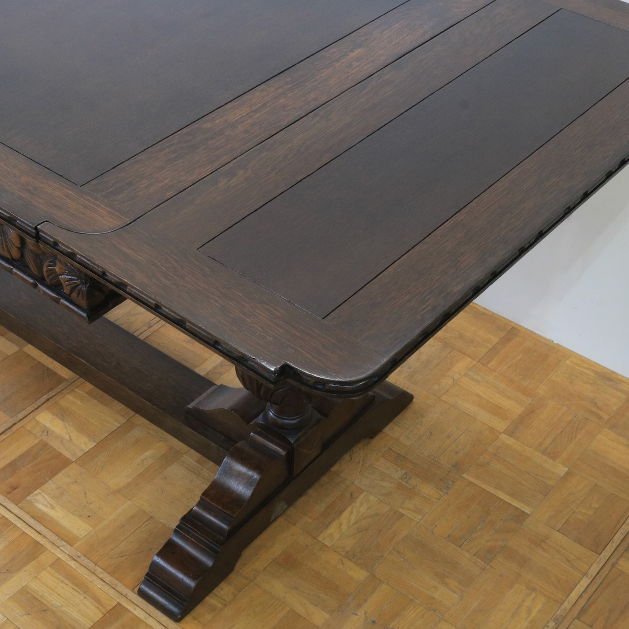 ドローリーフテーブル