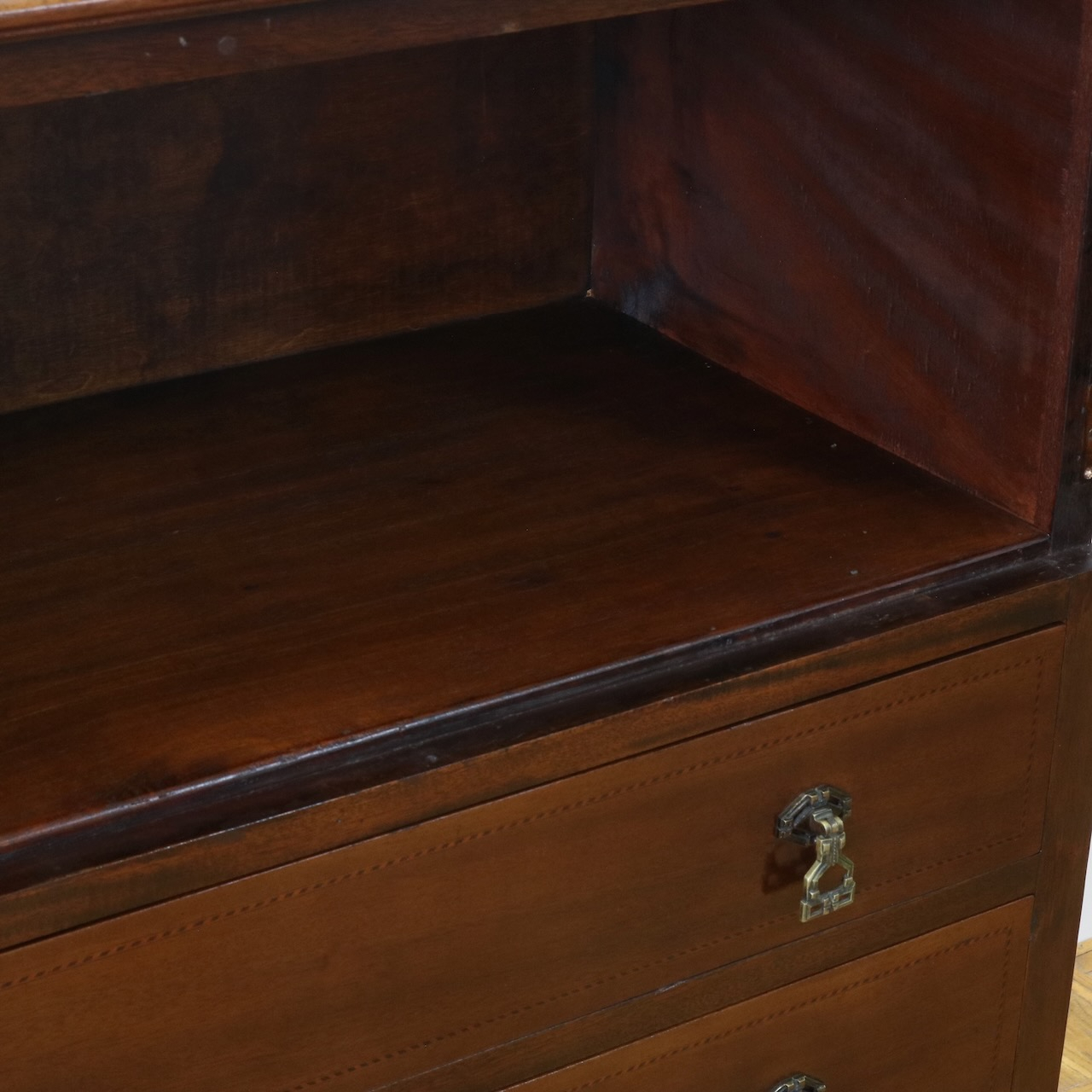 カップボードチェスト