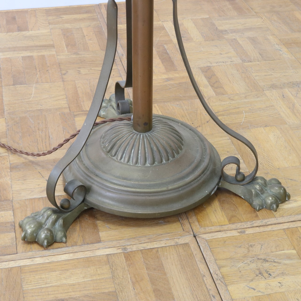 フロアスタンド