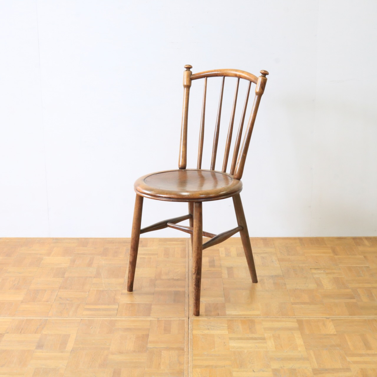 ベントウッドチェアー