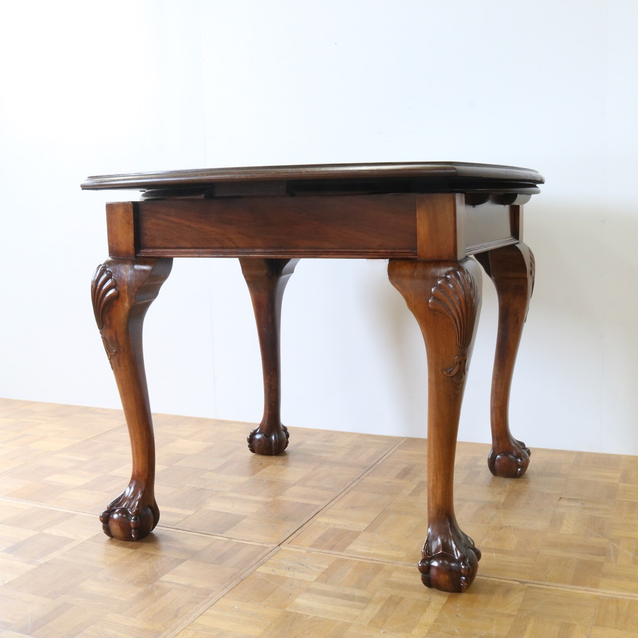 ドローリーフテーブル