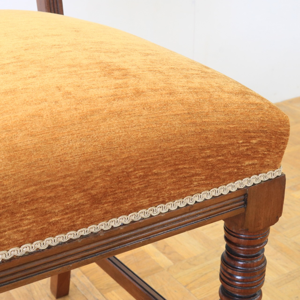 サイドチェアー