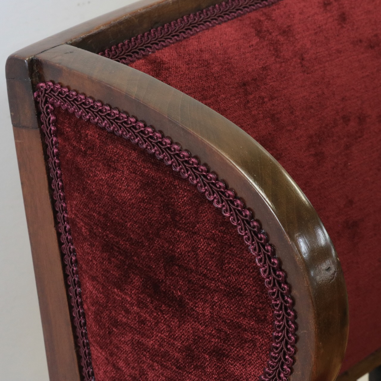 アームチェアー