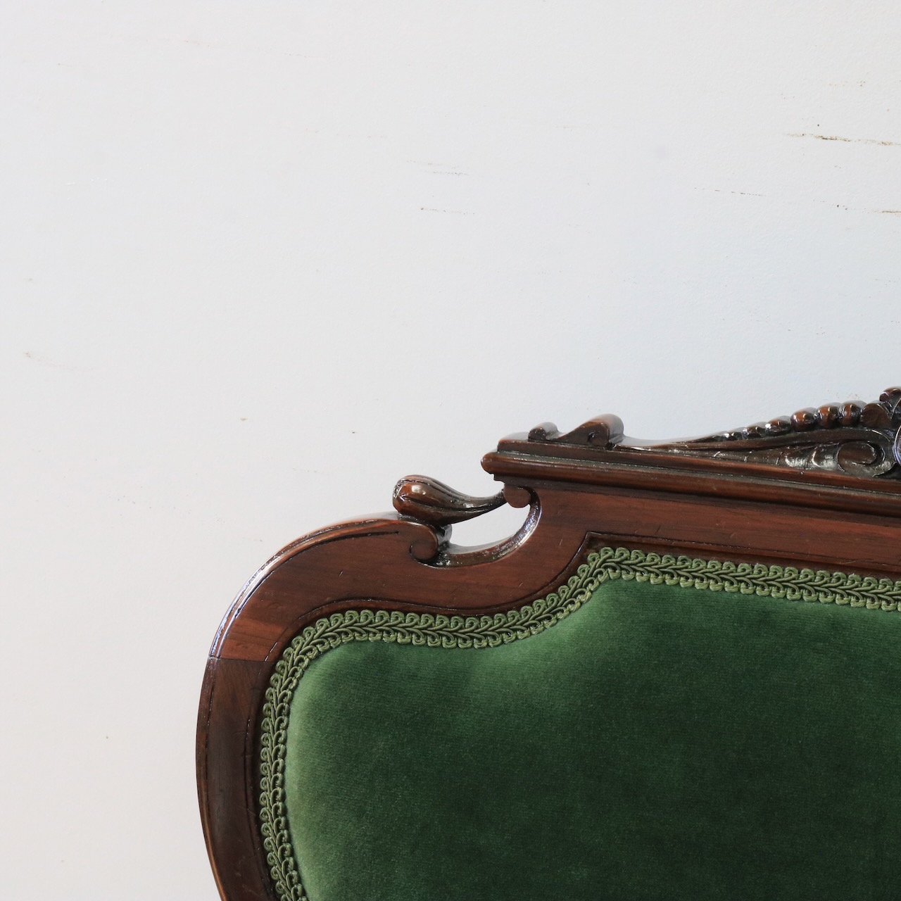 ナーシングチェアー